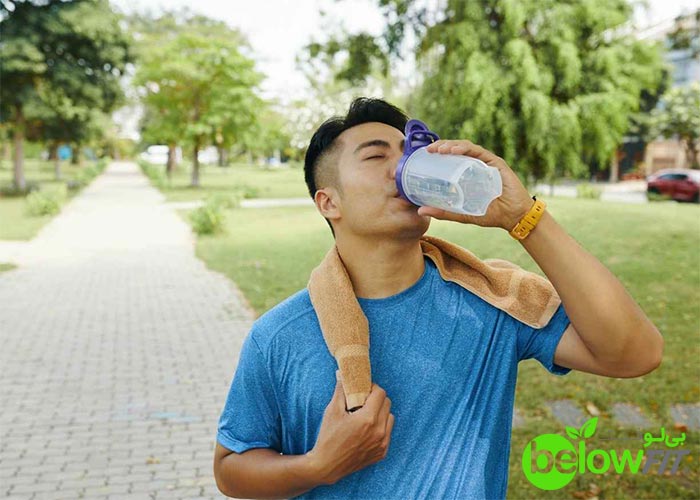 آشنایی با نوشیدنیهای ورزشی نوشیدنی ورزشی حین تمرین